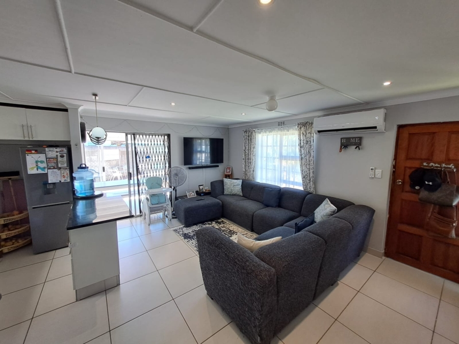 2 Bedroom Property for Sale in Nahoon Valley Park Eastern Cape